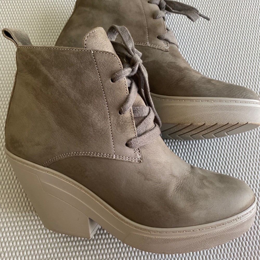 Eileen Fisher Ankle Boot 6.5